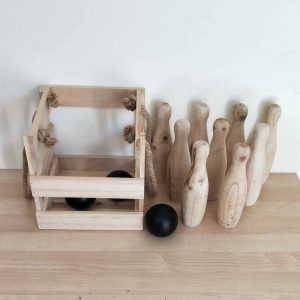 A062 : Wooden Skittles Set