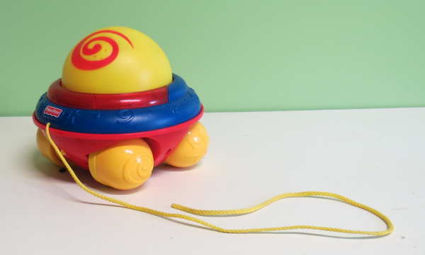 B011: Fisher price Pull Along Ball