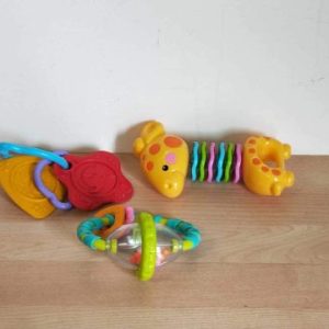 B116: Baby Rattle set - Giraffe