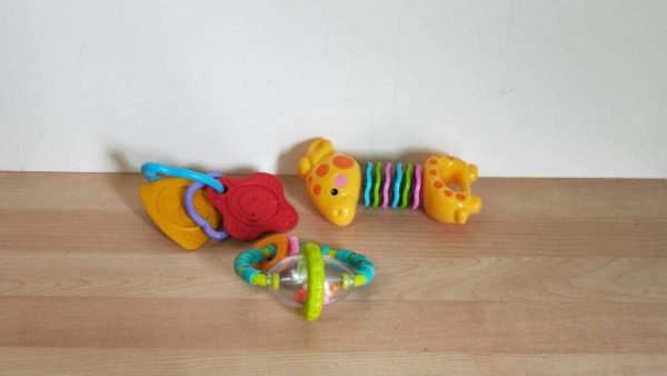 B116: Baby Rattle set - Giraffe