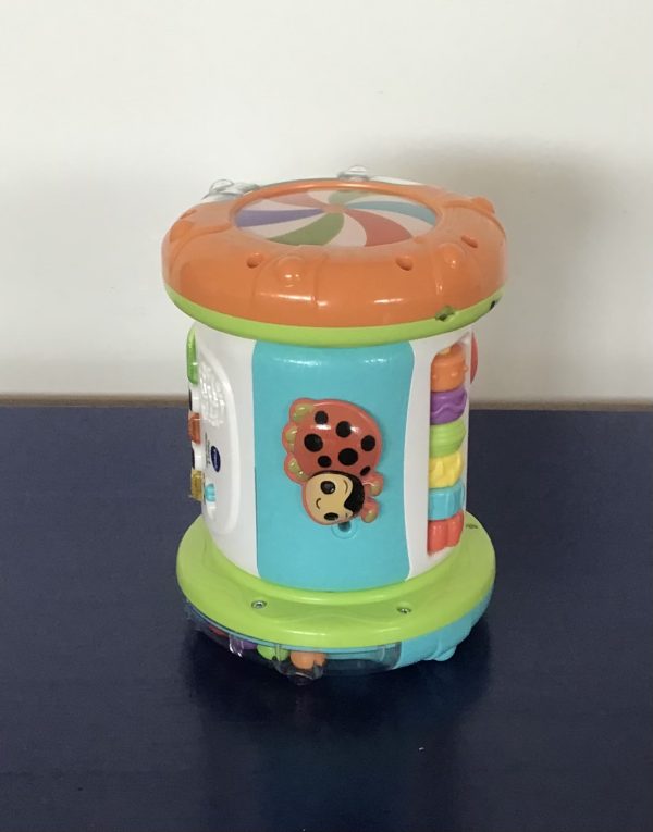 B032: VTech Magi Rouleau Tam- Tam