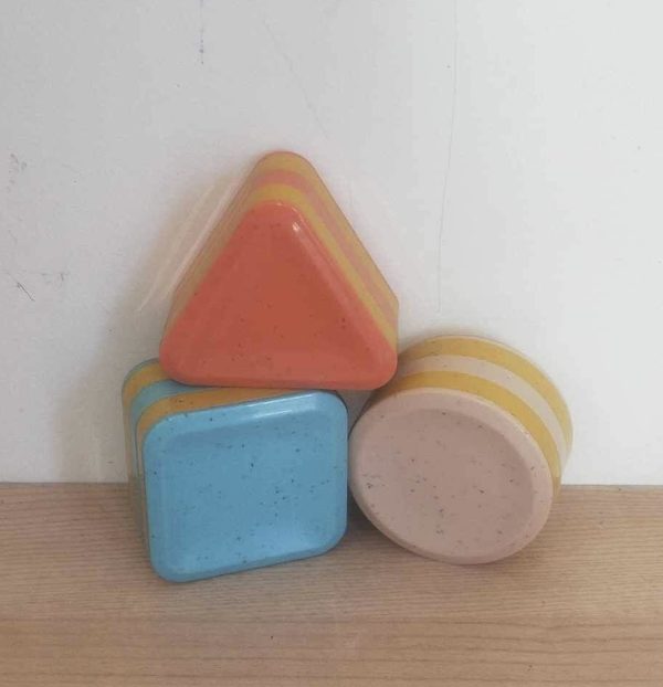 B049: Shaker Set
