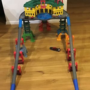 C005 : Thomas and Friends Super Station Set