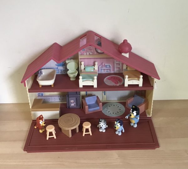 E020: Bluey's House
