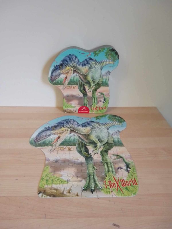 P021: T-Rex World Puzzle