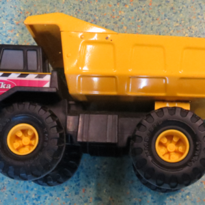 V001: Tonka Mighty Dump Truck