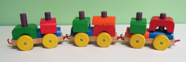 V008: Wooden train Set